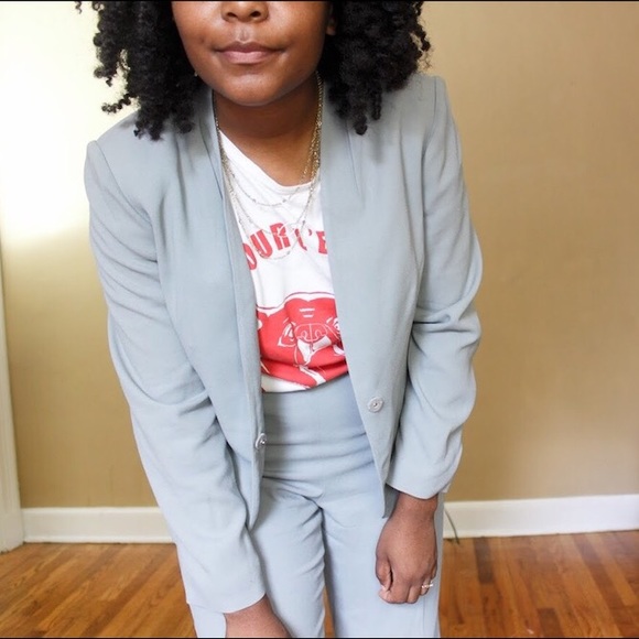 PERFECT Two Piece Set - Picture 2 of 4